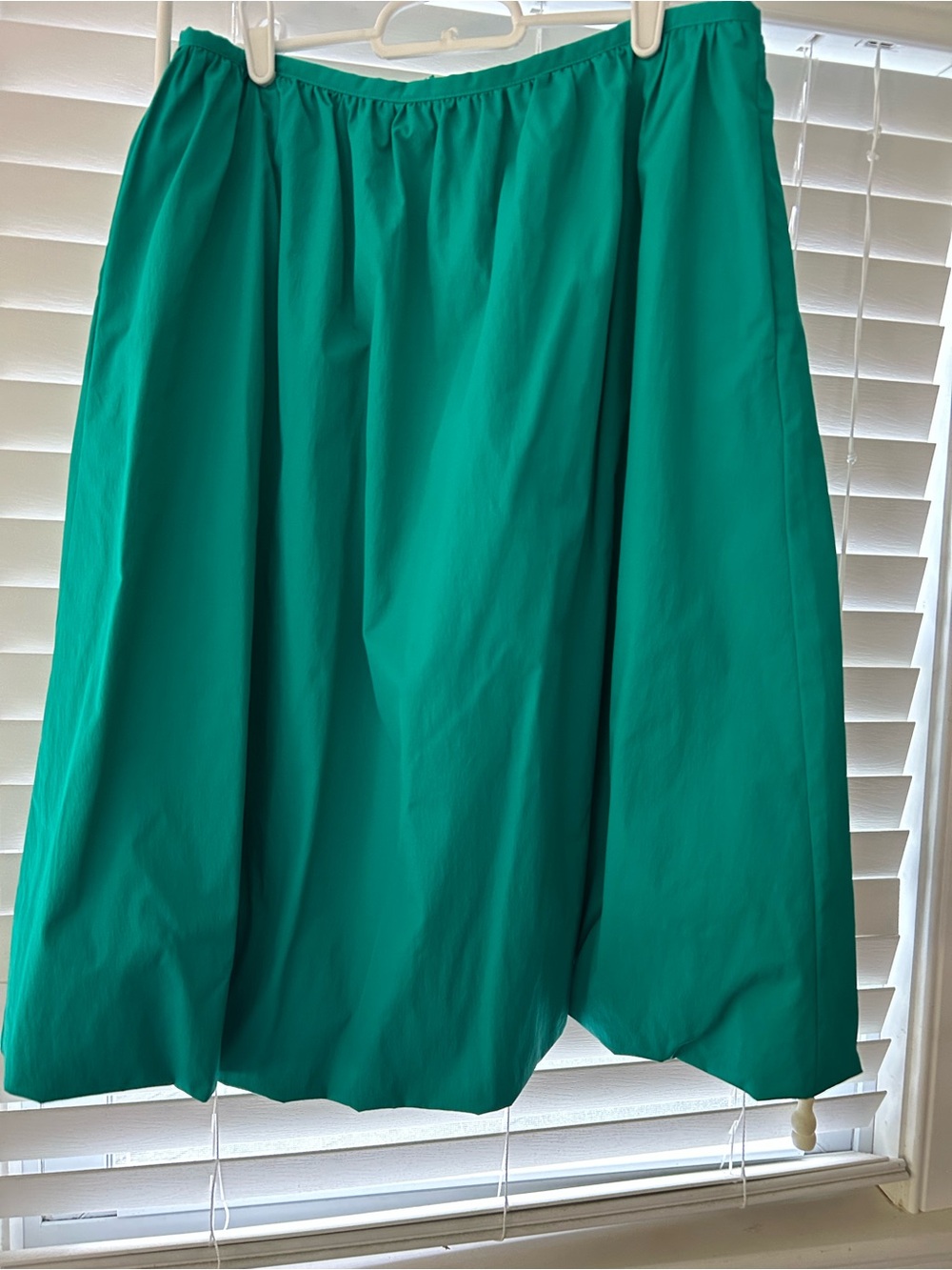 Banana Republic Emerald Green slightly bubble Skirt
